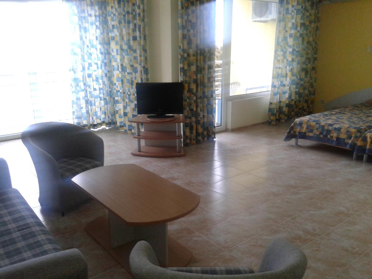 Hotel Perun เนเซบาร์ ภายนอก รูปภาพ